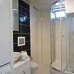 White Star Apartament *