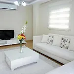 Apartament White Star *