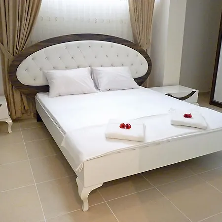 White Star アパート アンタルヤ