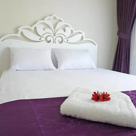 White Star アパート *