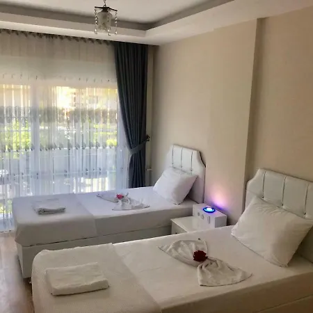 White Star Apartment