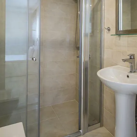 Apartament White Star *